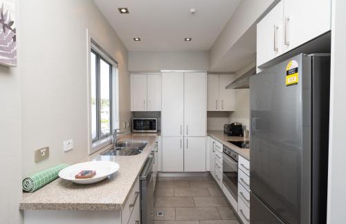 Paihia Apartamento | Beach Front 2 Bedroom Apartment