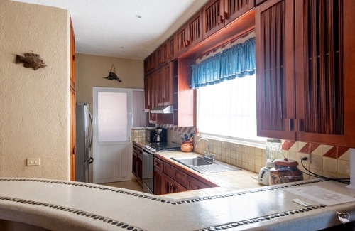 Barra de Potosi Condominio | Beach front 3-bedroom condo on Playa Blanca in fantastic Zihuatanejo