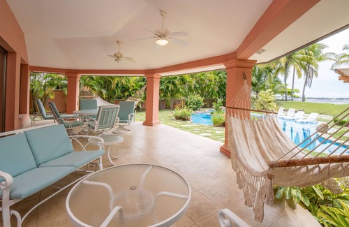 Rio Hato Apartamento | Beach front 4 bedroom House and Private Pool