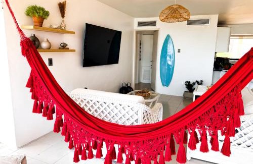 Catia La Mar Apartamento | Beach front 9 min to airport DosLocosDeViaje