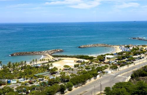 Catia La Mar Apartamento | Beach front 9 min to airport DosLocosDeViaje