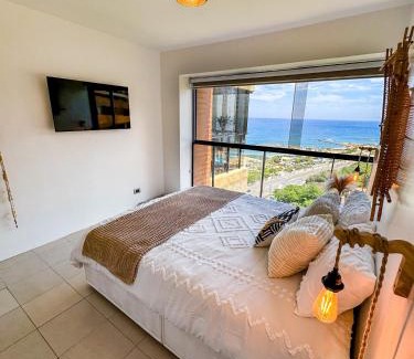 Catia La Mar Apartamento | Beach front 9 min to airport DosLocosDeViaje