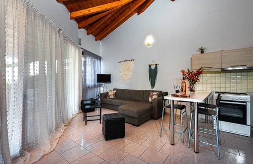 Vasilikos Villa | Frente a la playa "Andriana Elena Villa" con mini piscina y spa