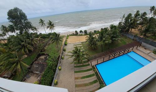 Uswetakeiyawa Casa | Beach Front Apartment 1