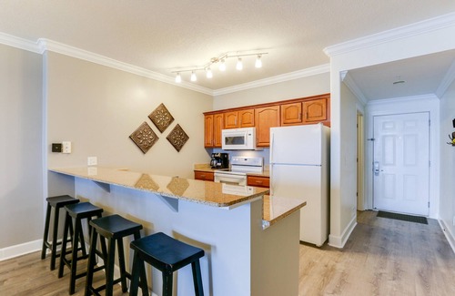 Panama City Beach Condominio | Frente al golfo * RECIENTEMENTE REMODELADO * Balcón extragrande * Wifi de alta velocidad * 5/5 estrellas