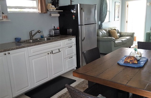 Alice Town Apartamento | FRENTE A LA PLAYA. LOCAL CENTRAL. VISTAS IMPRESIONANTES. CABLE. WI-FI GRATIS. BBQ *GENERADOR*