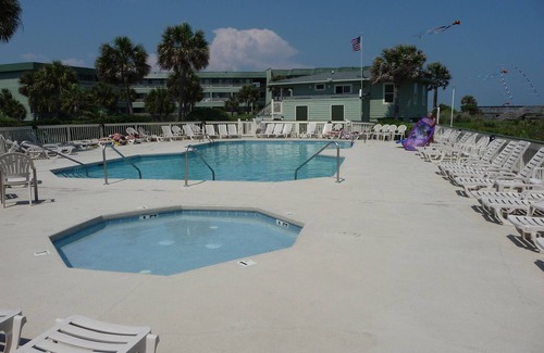 Isle of Palms Villa | ESPECIALES de la escapada al frente de la playa - 12 al 16 de mayo