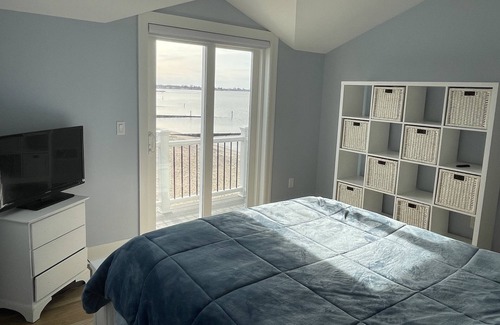 Westbrook Center Cabaña | Beach Front Cottage-Private Beach