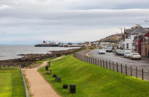 Brodick Apartamento | Beach Front Flat, Brodick