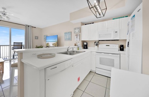 Miramar Beach Condominio | 🏖️Beach Front-FREE Beach Service-Pools-Celadon 1103🏖️