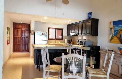 Chula Vista Condominio | Impresionante 2 BDRM / 2 BAÑO piso superior Condo-EN LA ARENA. VISTAS, VISTAS.