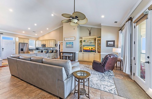 St. George Island Casa | Beach Front, Heated Pool, Gorgeous Gulf Views Sleeps 10