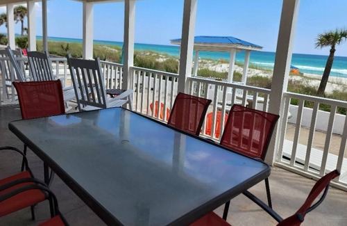Bahama Beach Casa | 5 BD / 3. 5 BA BEACH FRONT Hasta 17 huéspedes o hasta 29 cuando se alquila con casas rurales