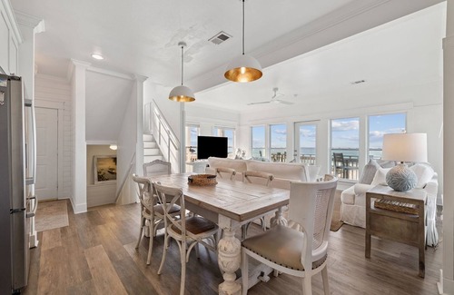 Santa Rosa Beach Casa | New Listing! Beach Front! Hot Tub! Panoramic Views of the Gulf! 3 Adult Bikes! Grill!