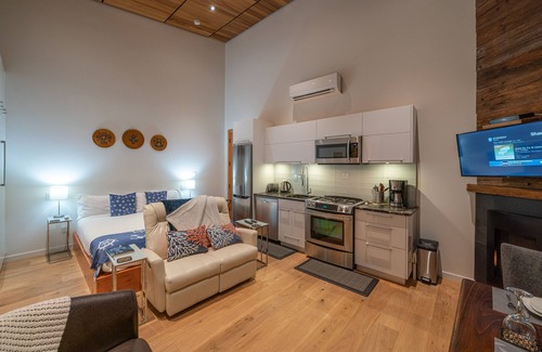 Campbell River Apartamento | Beach Front Luxury Private Hot Tub Sandy Beach