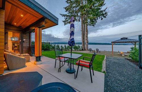 Campbell River Apartamento | Beach Front Luxury Private Hot Tub Sandy Beach
