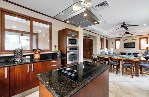 Playa Hermosa Condominio | Beach Front Luxury Condominium - 3 Bedroom 3 Bathroom