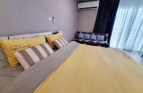 Rayong Apartamento | BEACH FRONT modern room + Free hi speed Wi-Fi
