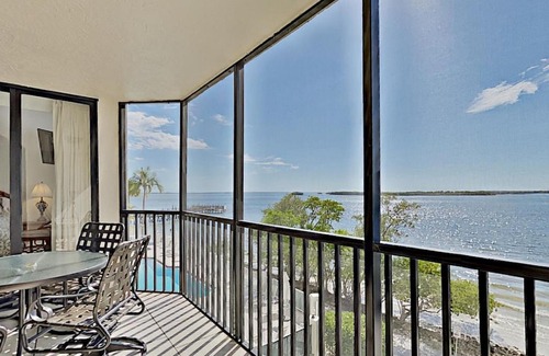Punta Rassa Apartamento | Beach Front Rentals at Sanibel Harbour Resort