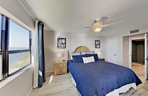 Punta Rassa Apartamento | Beach Front Rentals at Sanibel Harbour Resort