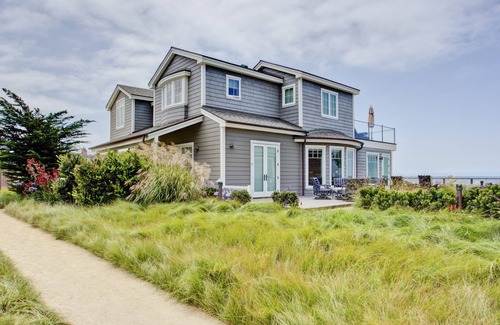 Toro Canyon Apartamento | Beach front Sea Loft in Santa Barbara. Weekly discounts. Best beach sunsets!
