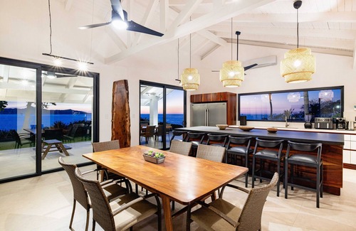 Playa Flamingo Casa | Casa de playa totalmente renovada con impresionantes vistas al mar