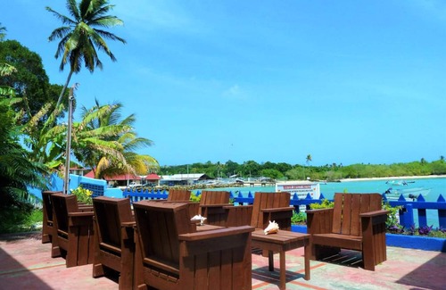 Buccoo Apartamento | Propiedad frente a la playa, Bucco Bay, aire acondicionado + WIFI, 'habitación triple' MGH