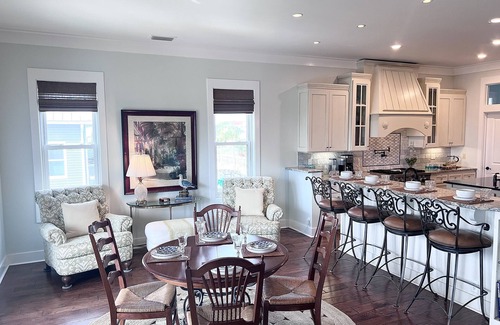 East End Casa | Beach front view. Golf Cart Friendly. Pool. Elevator.