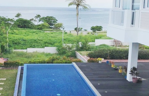 Nasugbu Villa | Beach Front Villa 4 Bedroom w/ Private pool
