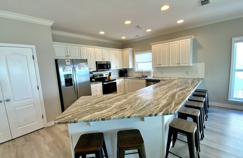 Morgantown Casa | August Discounted! Beach front w/ Pools/Tennis/Pickleball