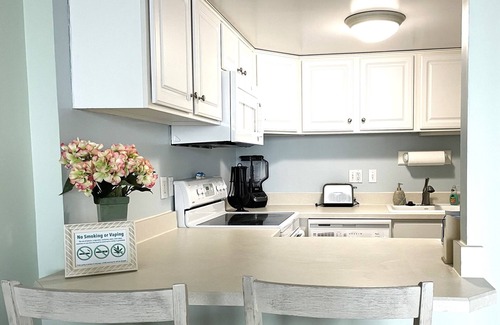 North Ocean City Condominio | Frente a la playa con impresionantes vistas desde Oceanside y Bayside - Piscina abierta hasta el 9/30