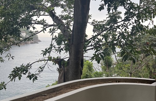 Boca de Tomatlan Apartamento | Beach frontage Family Vacation home, 10 miles from downtown PV romantic zone
