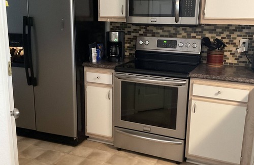 Sunset Beach Condominio | Beach/golf condo. Beach is less than 5 miles, golf is out the window