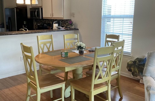 Sunset Beach Condominio | Beach/golf condo. Beach is less than 5 miles, golf is out the window