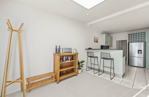 Kingston Beach Casa | Beach Haven - 2 Bedroom Townhouse