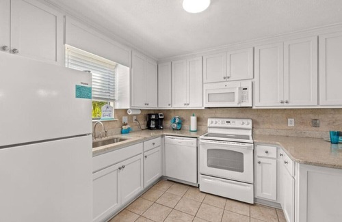 Open Sands Casa | Beach Haven: Bch Retreat, Cozy Fire Pit, 700FT 2 Beach, Dogs OK, FREE Activities
