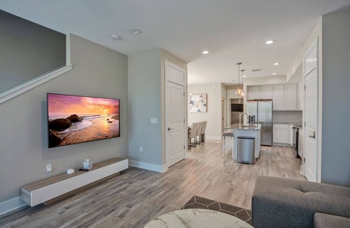 Madeira Beach Apartamento | Beach Home Luxury S/POOL-Golf Cart