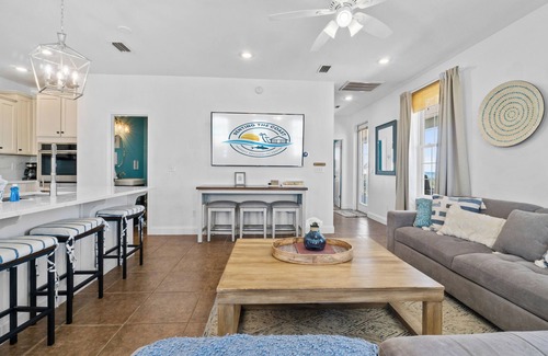 Seagrass Casa | Beach Home | Sleeps 23 | Pool | Game Room|EV Charger|Beach Gear