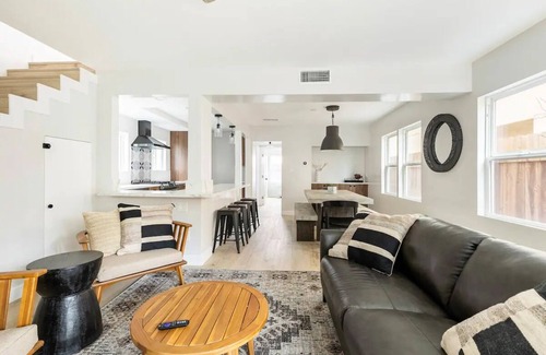 San Diego Casa | Beach Home W AC - 5 BR - Free Parking - EV Charge