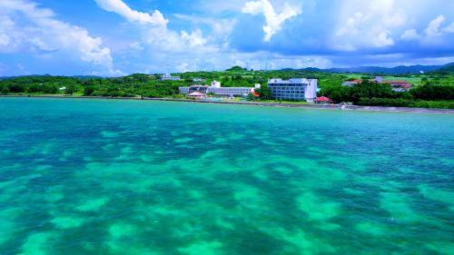 Taketomi-jima Taketomi-cho Hotel | Beach Hotel Sunshine Ishigakijima