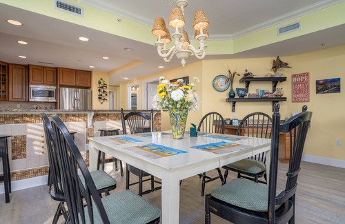 North Ocean City Condominio | Beach House 101 is a beautiful, first floor Oceanfront condo located on 142nd st