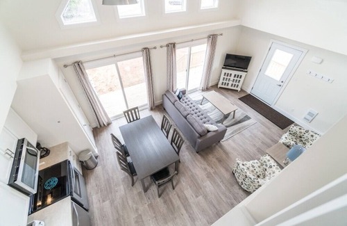 Savage Harbour Cabaña | Beach House across from Savage Harbour Beach with Spectacular Ocean View!