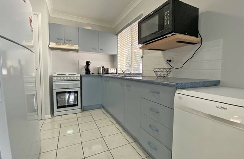 Amity Point Casa | Beach House Backing onto Bush