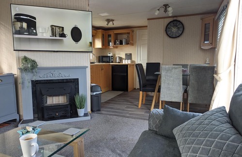 Anderby Creek Cabina | Beach House - Dog Friendly, Anderby Creek