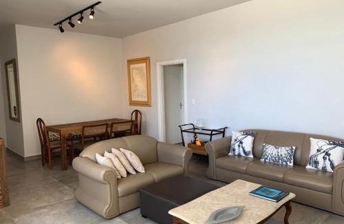 Centro Apartamento | Beach House Facing the Sea