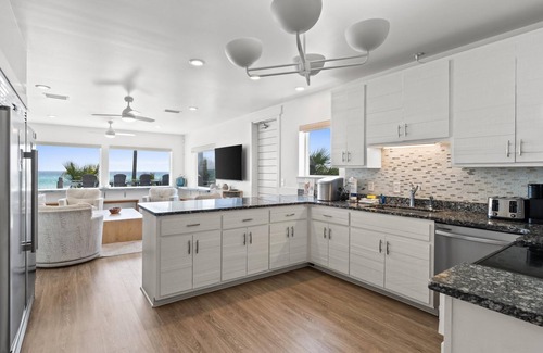 Laguna Beach Estates Casa | Beach House - Family Tides by PHG