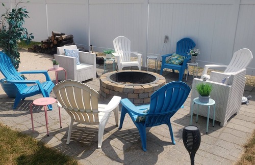 Lake Leelanau Casa | Beach House Getaway on South Lake Leelanau