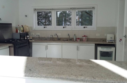 Vista Linda Casa | Beach house in the high-end condominium Hanga Roa