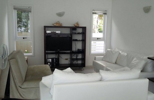 Vista Linda Casa | Beach house in the high-end condominium Hanga Roa