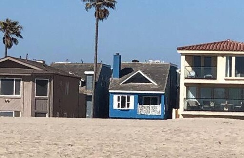 Silver Strand Casa | Beach House located in quiet community.